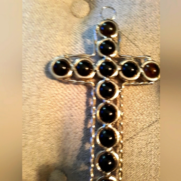 ARTISAN METALLIC WALL CROSS NEW! - Picture 1 of 4